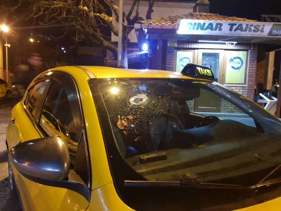 “Ben Civelek’in yeğeniyim. Bana dokunamazsınız”